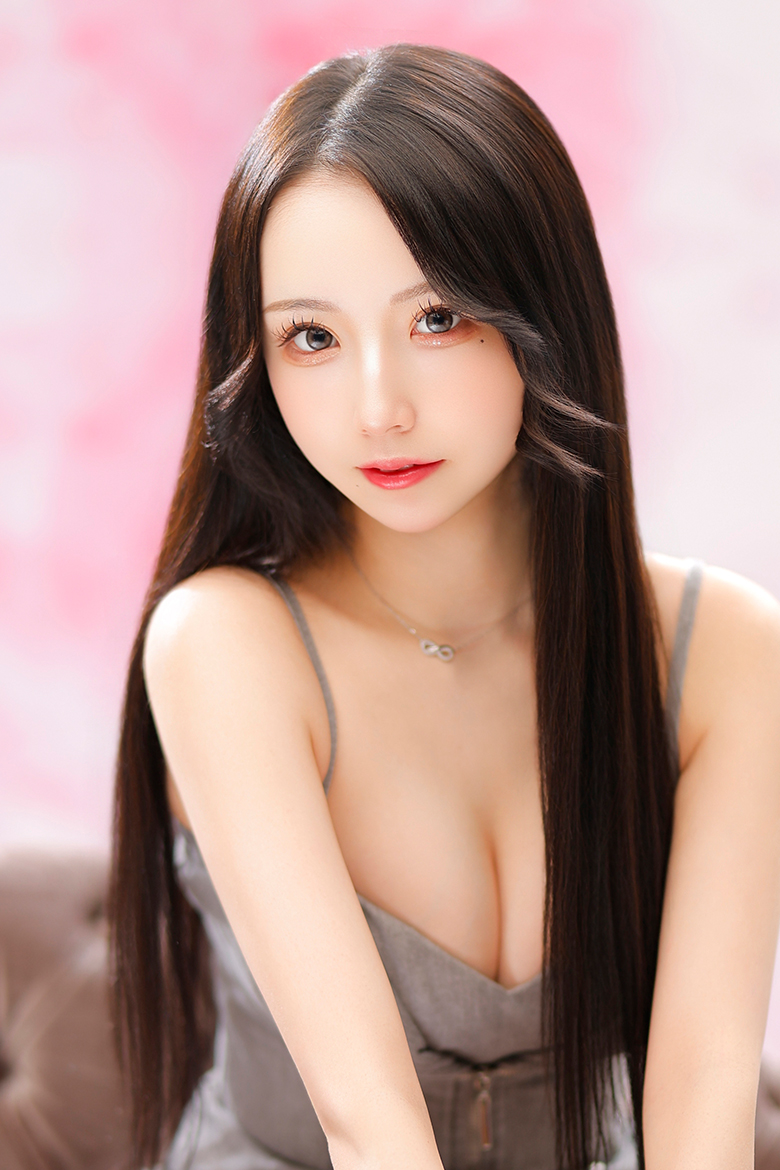 愛夏（MANAKA）Four Seasons